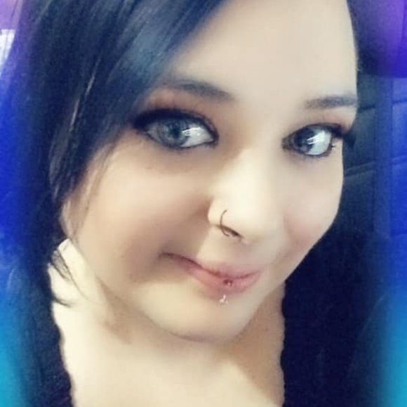 Meet your Posher, Danielle - Picture 1 of 1